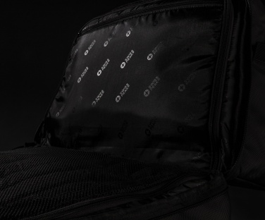 Logotrade advertising products photo of: Swiss Peak RFID duffle with suitcase opening
