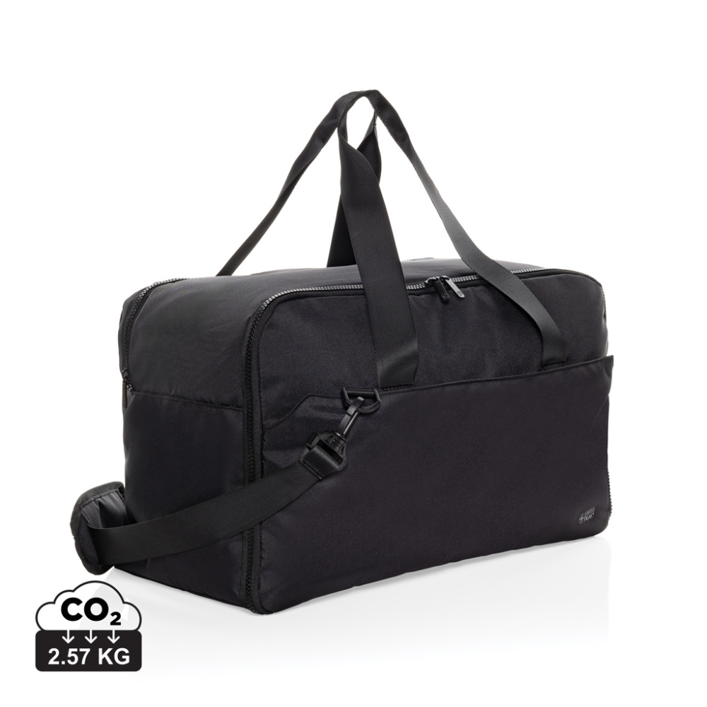 Logotrade advertising product image of: Swiss Peak Aware™ RPET 15.6 inch laptop weekend bag