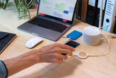 Logo trade firmakingi pilt: Kolm-ühes kaabel 5W bambusest juhtmevaba laadijaga