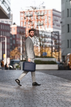 Logotrade reklaamtooted pilt: Bobby Bizzi vargusvastane seljakott ja kohver