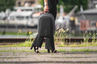 Logo trade firmakingituse pilt: Bobby Hero Väike vargusevastane seljakott