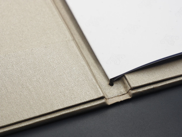 Logo trade ärikingi pilt: Hotelli juhis  1677280