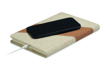 Logo trade firmakingitused foto: A5 märkmik 15W laadijaga CORTONA