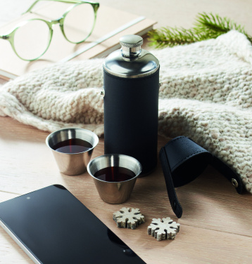 Logotrade liikelahjat kuva: Taskumatti shottikupeilla