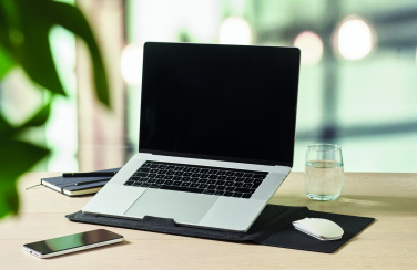 Logotrade liikelahjat kuva: 16" tietokoneen suoja huopaa