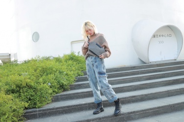 Логотрейд pекламные подарки картинка: Городской поясной мешок