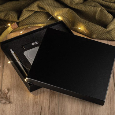 Логотрейд pекламные подарки картинка: #Подарочная коробка премиум-класса Univer